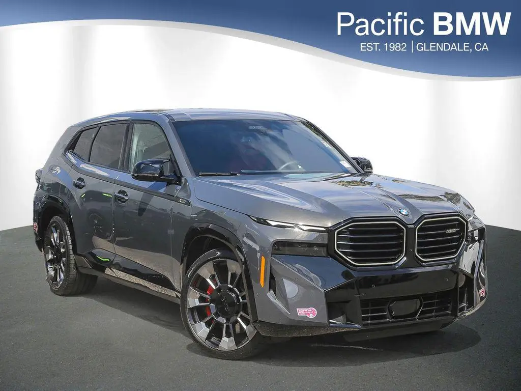 2023 BMW XM Base
