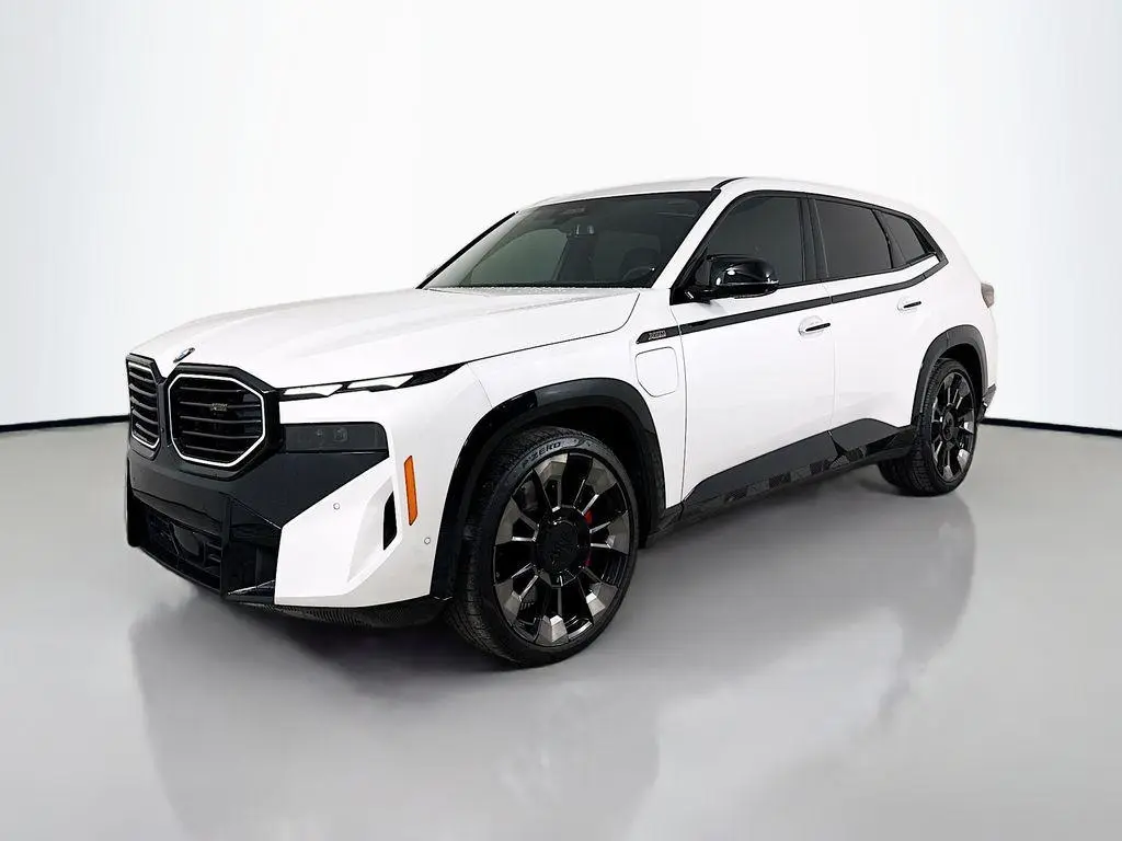 2024 BMW XM Base