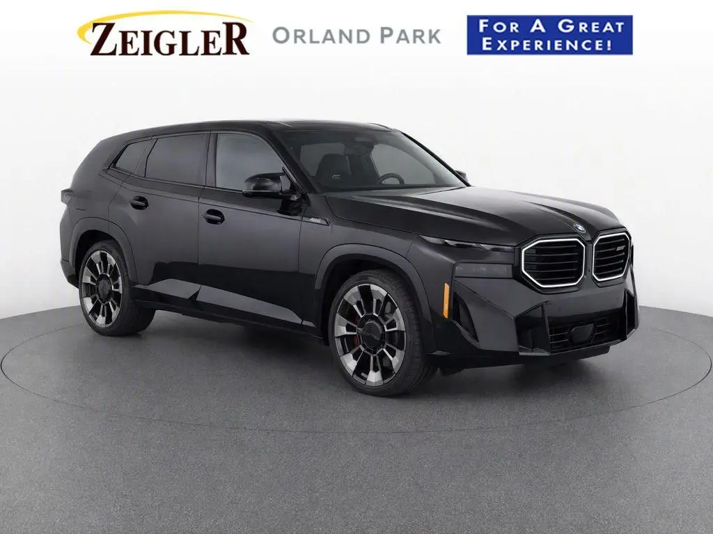 2023 BMW XM Base