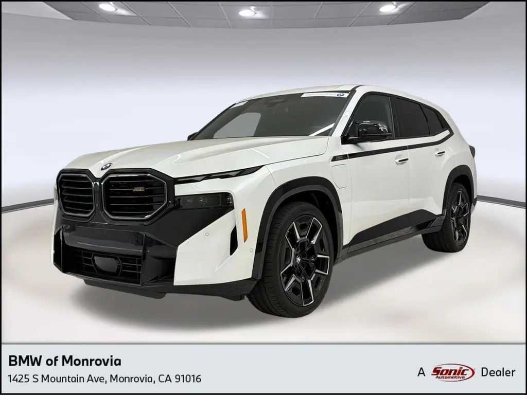 2023 BMW XM Base