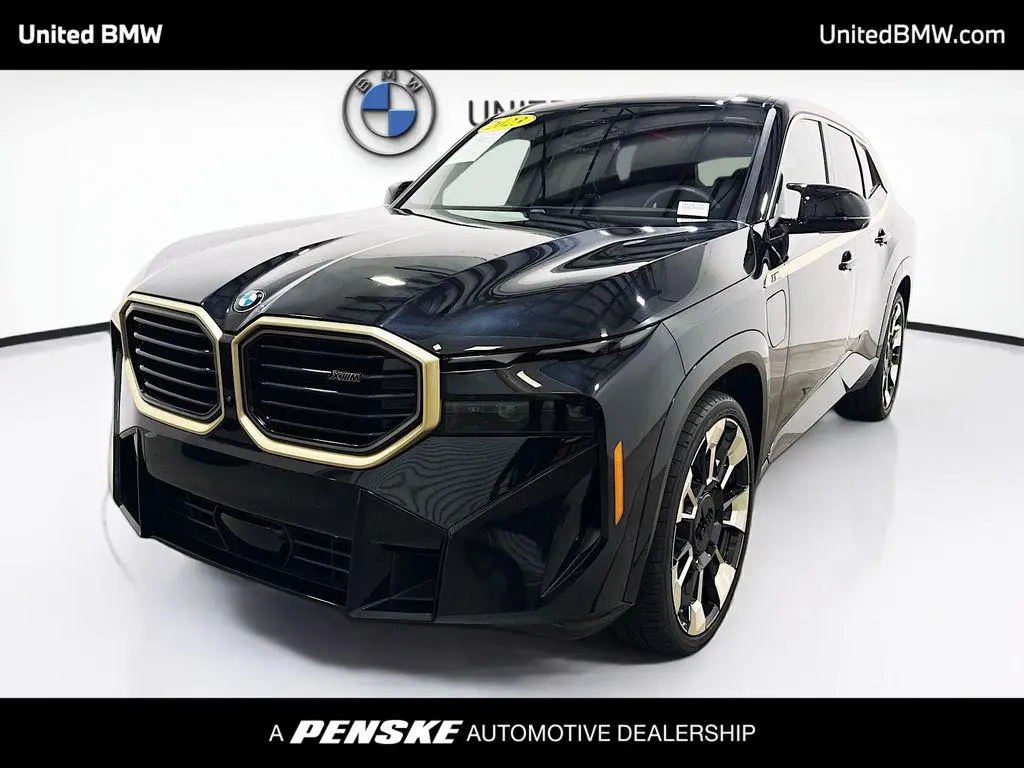 2023 BMW XM Base