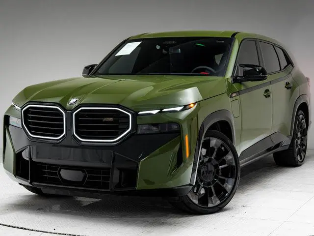 2025 BMW XM Base