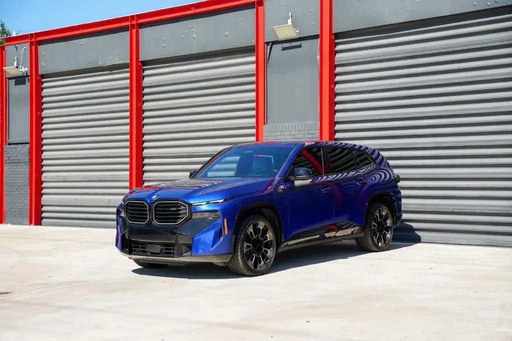 2023 BMW XM Base