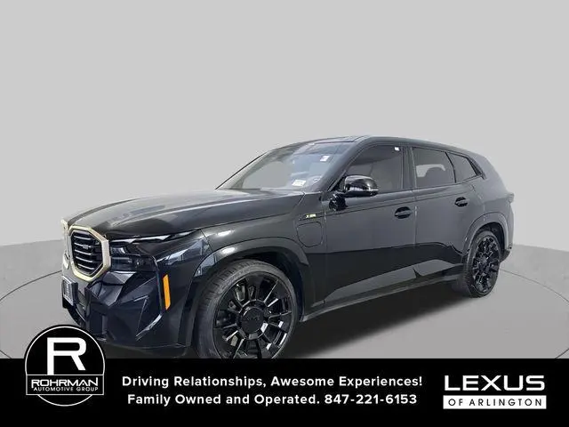 2023 BMW XM Base
