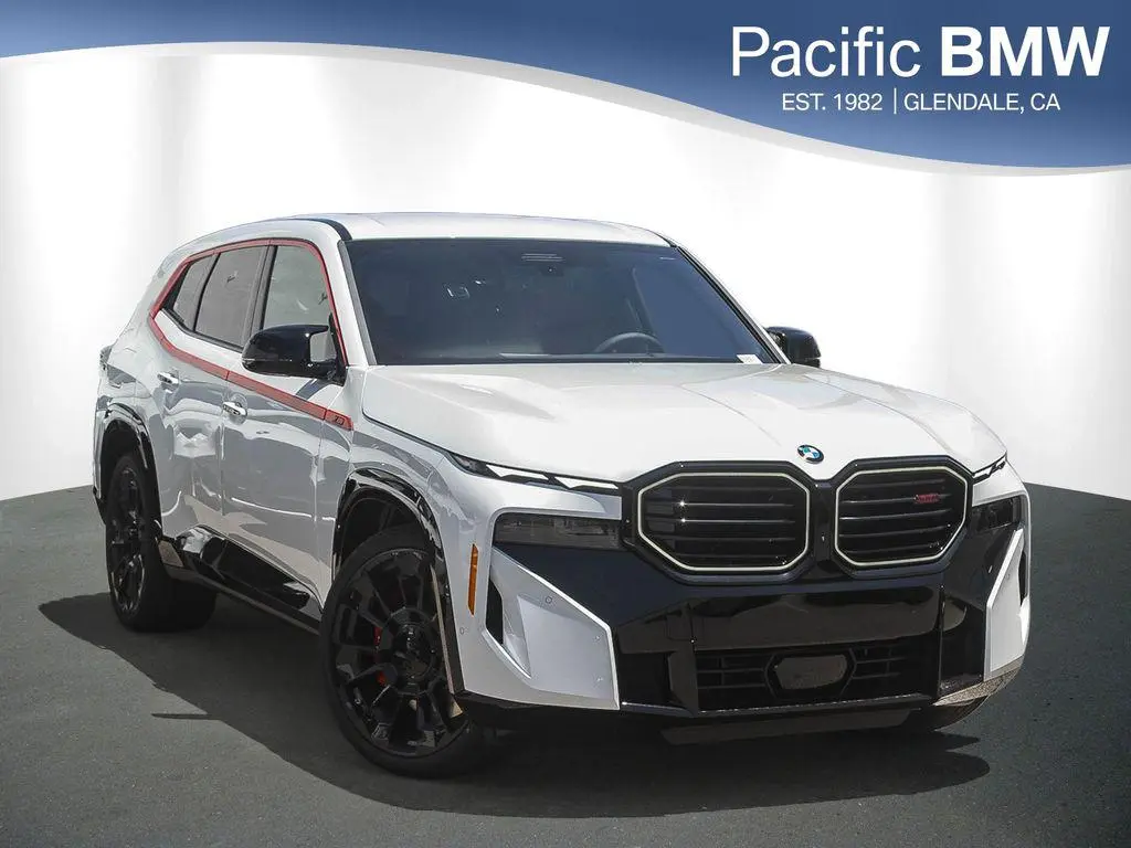 2026 BMW XM Label