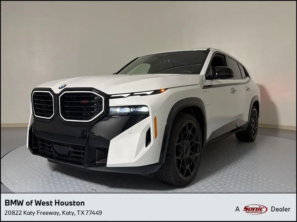 2026 BMW XM Label