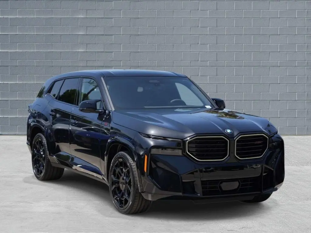 2026 BMW XM Label