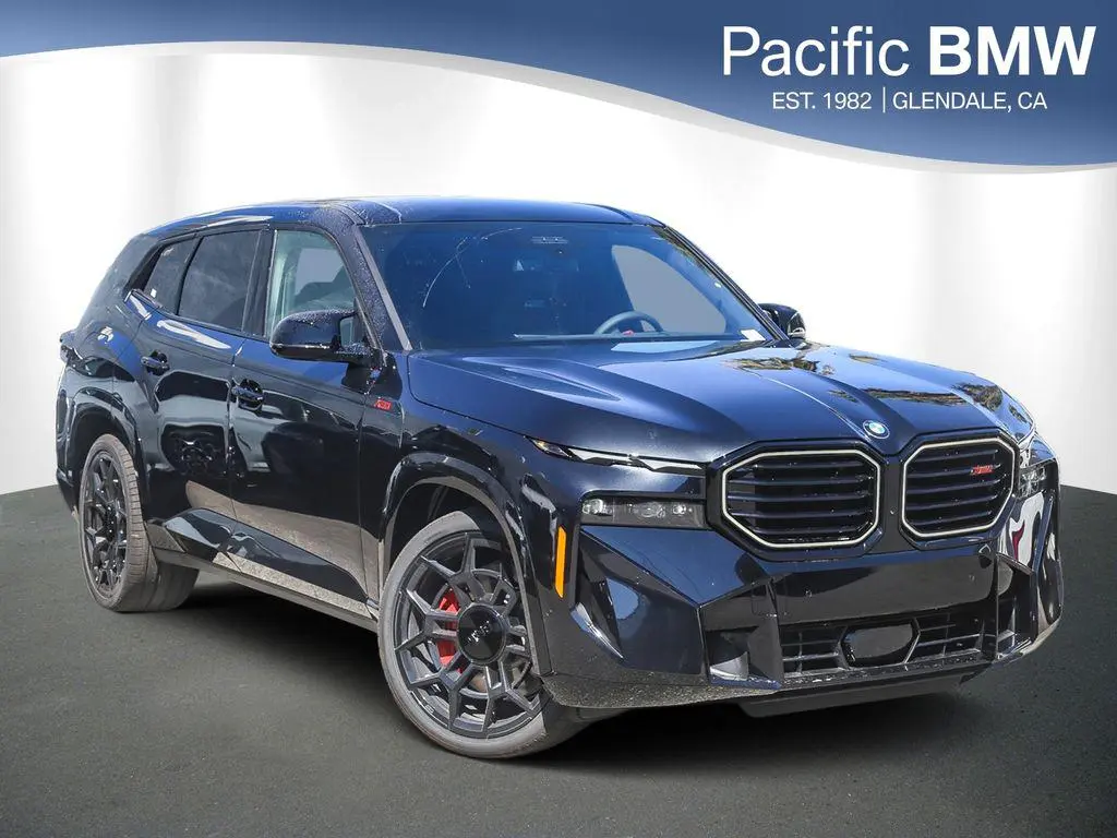 2026 BMW XM Label