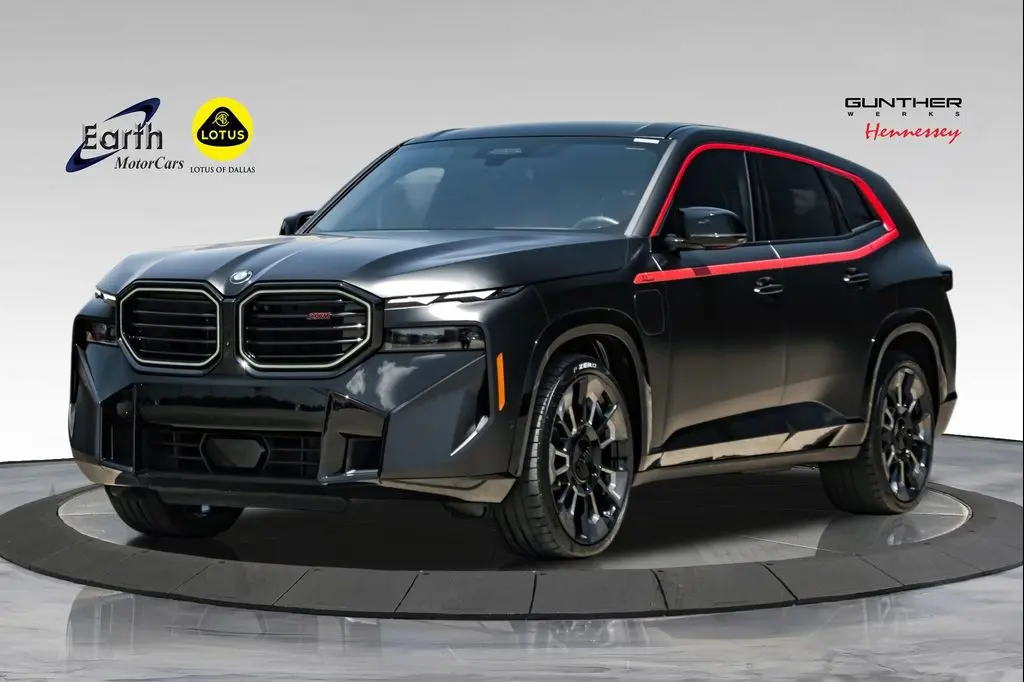 2024 BMW XM Label