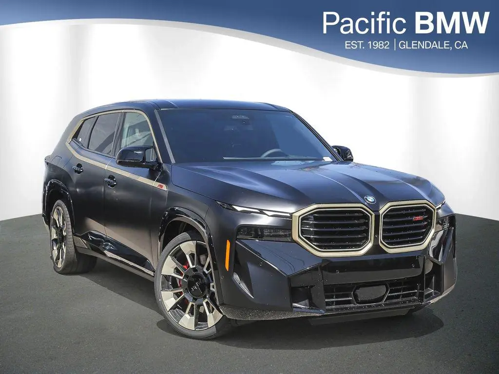 2026 BMW XM Label