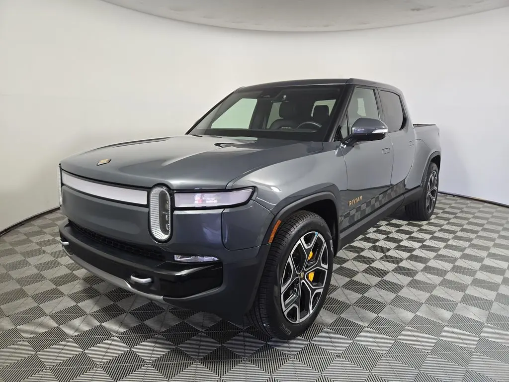 2024 Rivian R1T Adventure