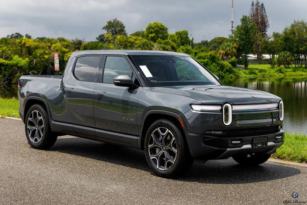 2025 Rivian R1T Adventure