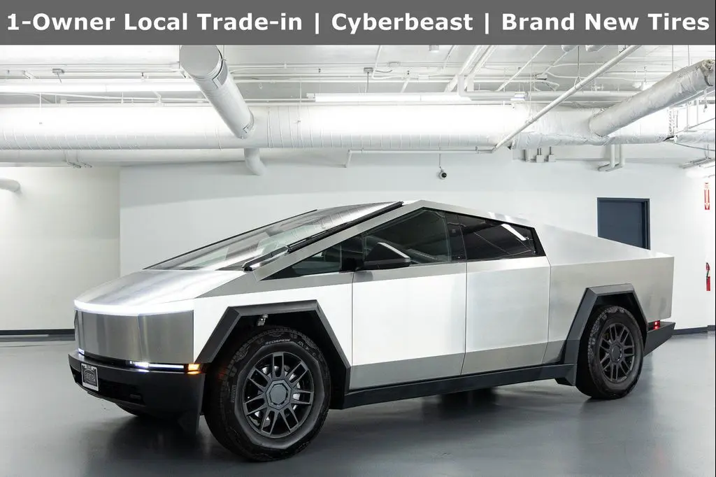 2025 Tesla Cybertruck Cyberbeast
