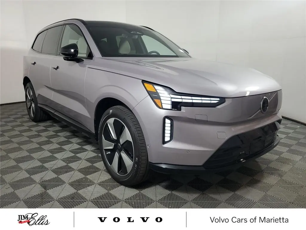 2026 Volvo EX90 Plus