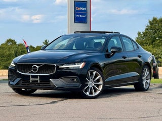2021 Volvo S60 T6 Momentum