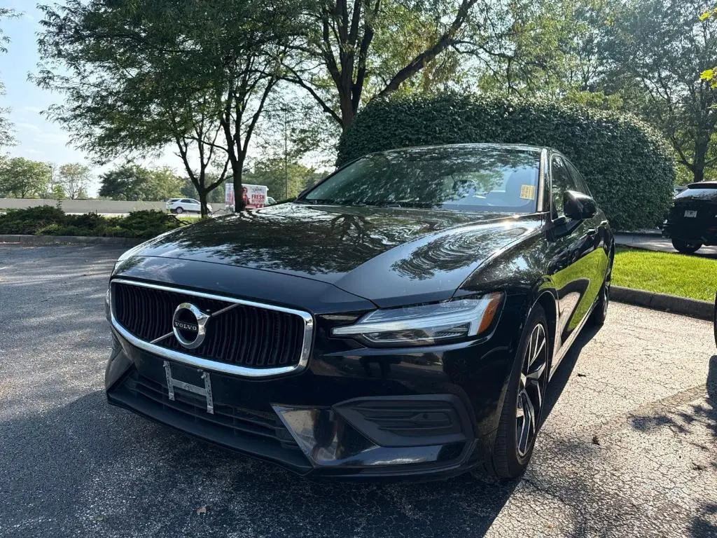 2019 Volvo S60 T6 Momentum