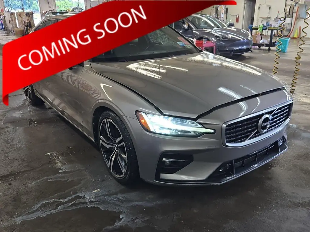 2019 Volvo S60 T6 R-Design