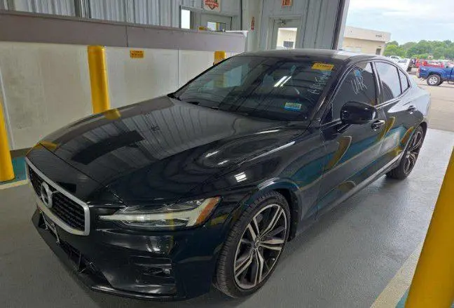 2019 Volvo S60 T6 R-Design