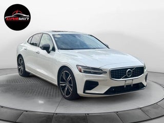 2019 Volvo S60 T8 R-Design