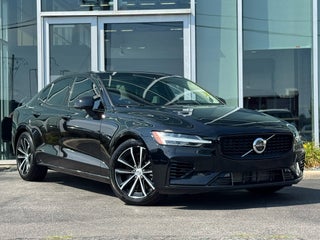 2023 Volvo S60 T8 Plus Dark Theme