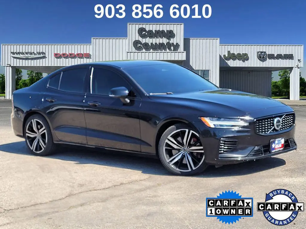2024 Volvo S60 T8 Plus Dark Theme