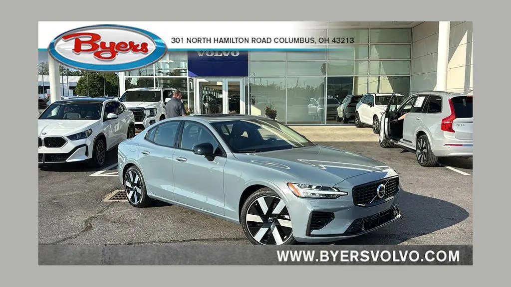 2024 Volvo S60 T8 Plus Dark Theme