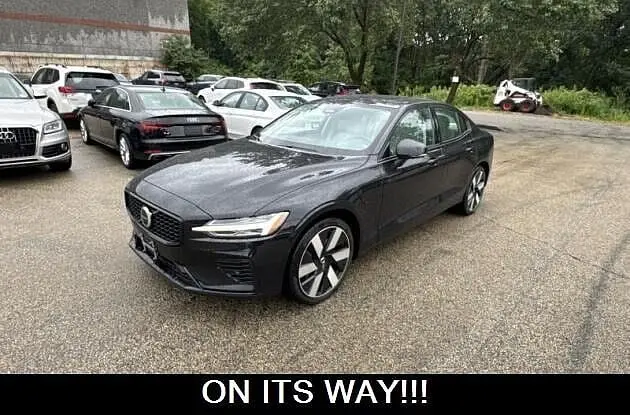 2024 Volvo S60 T8 Plus Dark Theme