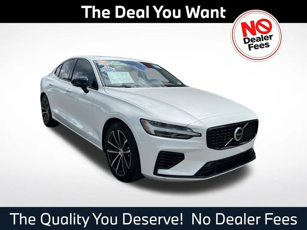 2023 Volvo S60 T8 Plus Dark Theme