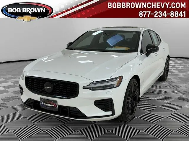 2023 Volvo S60 T8 Plus Black Edition