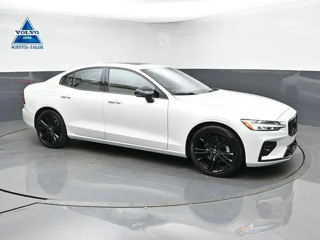 2024 Volvo S60 B5 Plus Black Edition