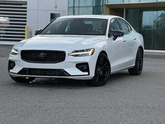 2024 Volvo S60 B5 Plus Black Edition