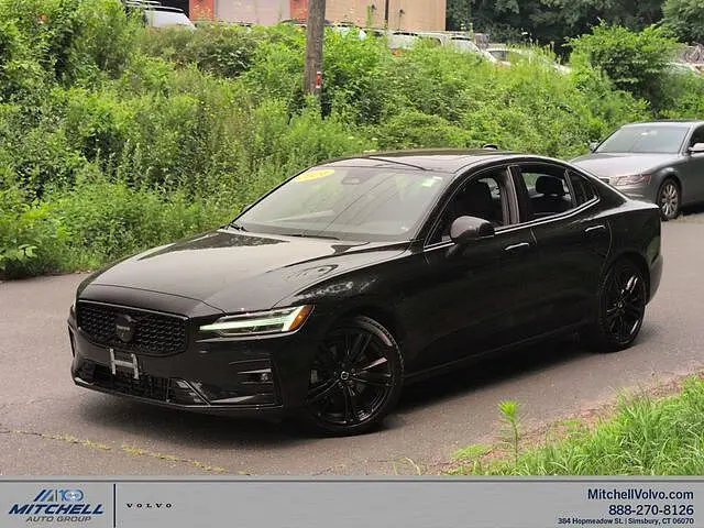 2024 Volvo S60 B5 Plus Black Edition