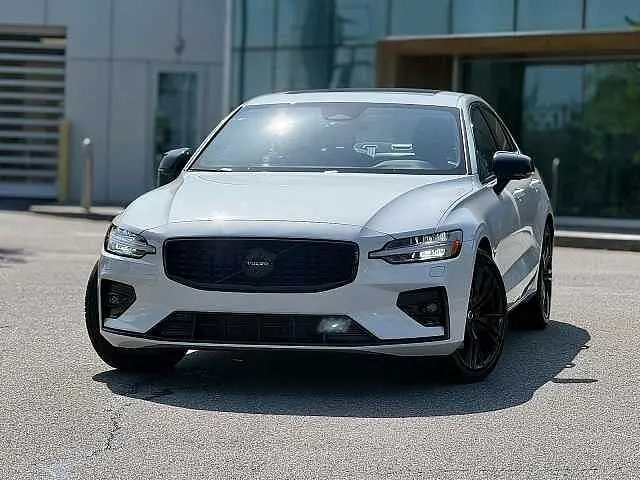 2024 Volvo S60 B5 Plus Black Edition
