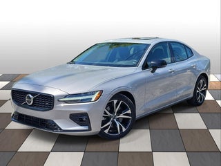2024 Volvo S60 B5 Core Dark Theme