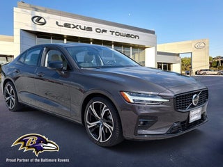2024 Volvo S60 B5 Core Dark Theme