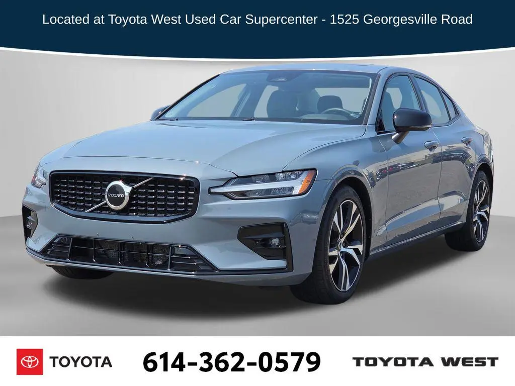 2024 Volvo S60 B5 Core Dark Theme