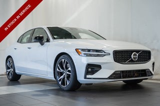 2024 Volvo S60 B5 Core Dark Theme
