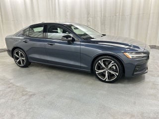2024 Volvo S60 B5 Core Dark Theme