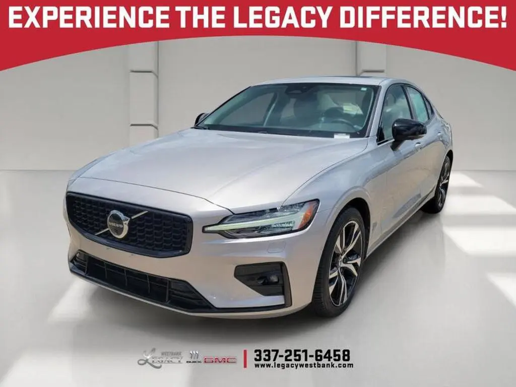 2024 Volvo S60 B5 Plus Dark Theme