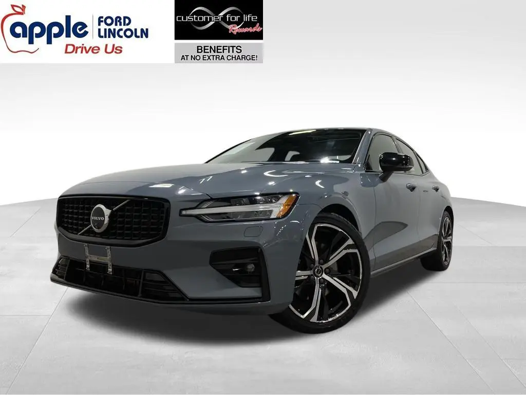 2024 Volvo S60 B5 Plus Dark Theme