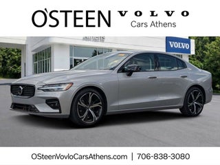 2024 Volvo S60 B5 Plus Dark Theme