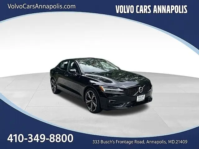 2024 Volvo S60 B5 Plus Dark Theme