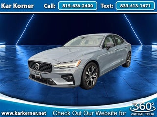 2023 Volvo S60 B5 Plus Dark Theme