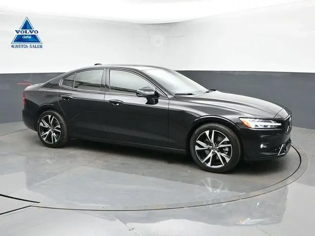 2025 Volvo S60 B5 Plus