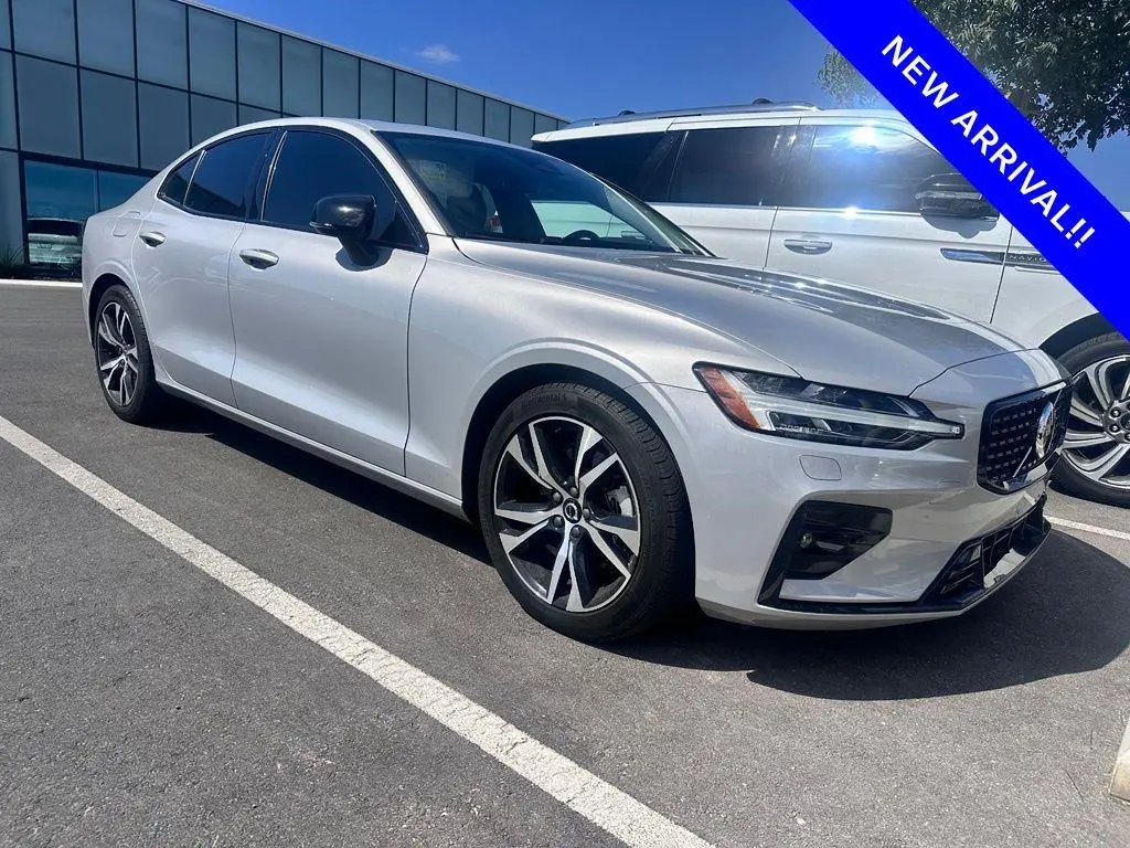 2025 Volvo S60 B5 Core