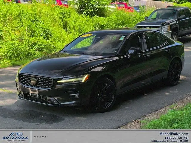 2024 Volvo S60 B5 Plus Black Edition
