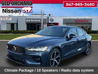 2024 Volvo S60 B5 Core Dark Theme