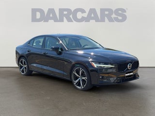 2024 Volvo S60 B5 Core Dark Theme