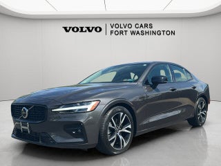 2024 Volvo S60 B5 Core Dark Theme