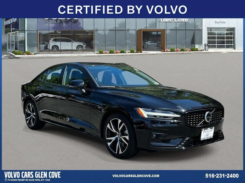 2024 Volvo S60 B5 Plus Dark Theme